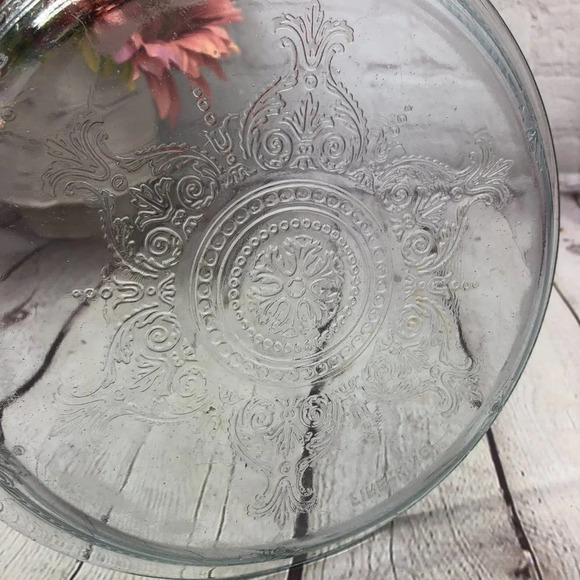 vintage fire king embossed pie plate - Picture 4 of 8